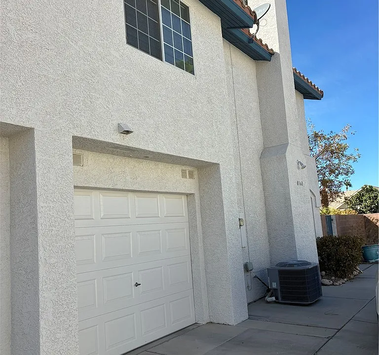 8168 Autumn Star Ave