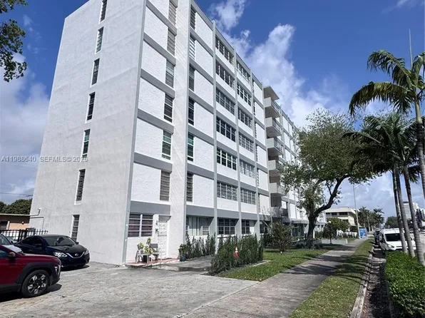 1400 SW 27th Ave APT 702, Miami, FL 33145