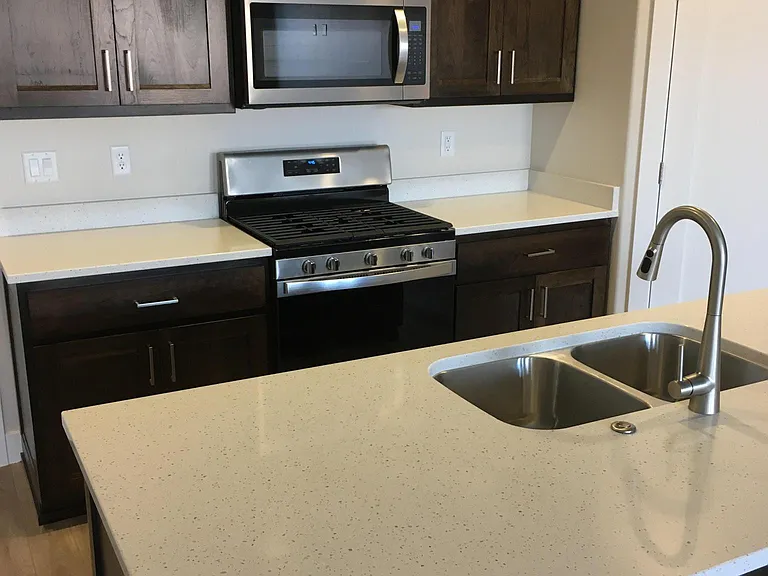 831 S Black Alder Dr — Photo 1