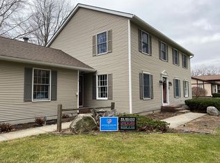 17215 Benjamin Ave, Spring Lake, MI 49456