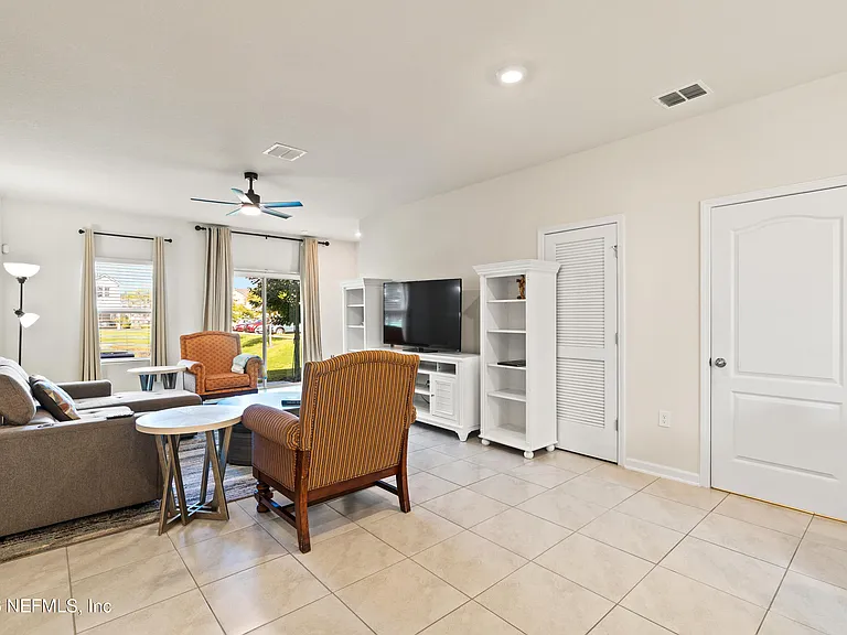 24 Oarsman Crossing Dr — Photo 12