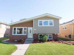 3543 Sarah St, Franklin Park, IL