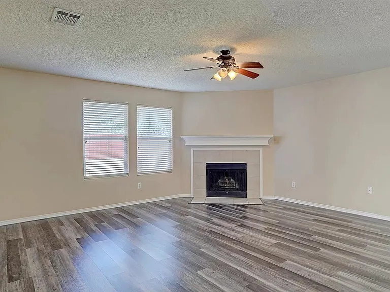9929 George Washington Dr — Photo 9