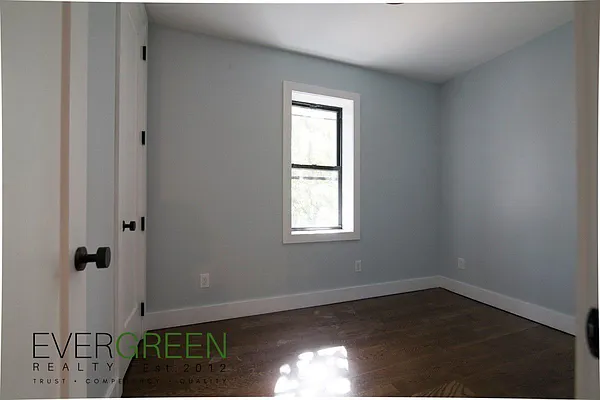 Rented by Pinn Realty | media 18