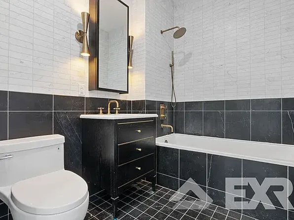 875 4th Avenue image 9 of 22