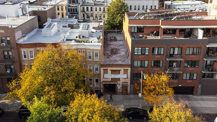 Sold by Marcus & Millichap Real Estate Investment Services Inc | media 4