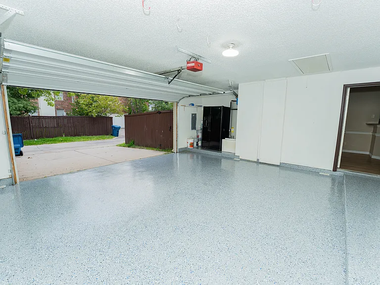 669 Nottingham Dr — Photo 16
