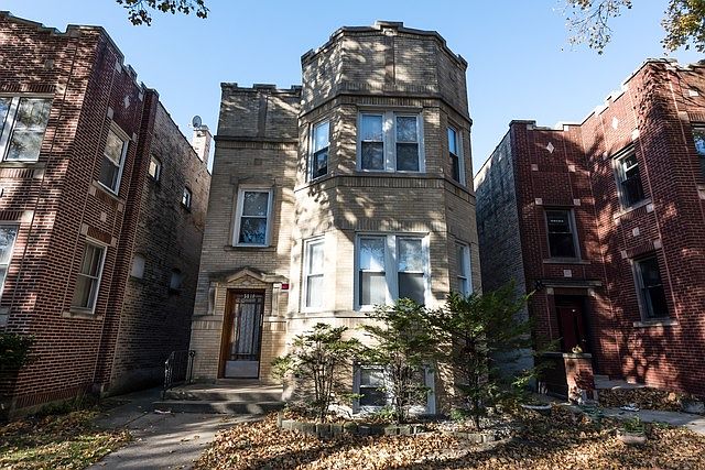 1st image of 5810 N Maplewood Ave