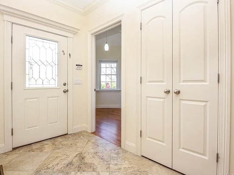 114 Oak St #114 — Photo 2