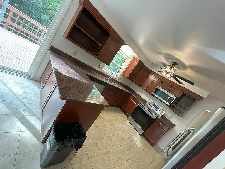 8 Sweet Brier Dr — Photo 20