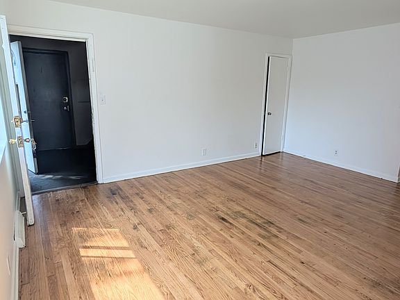 4th image of 4955 N 47th St #2