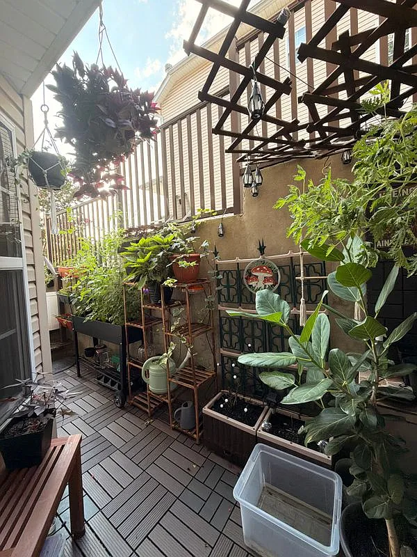 Studio, 1.0 bath, 746 sqft, $1,300 — Photo 2