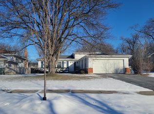2714 Hollydale Dr, Homewood, IL