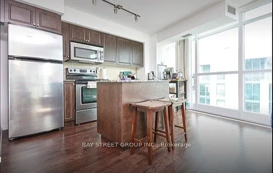 215 Fort York Blvd #1711 — Photo 5