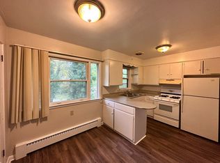 3729 Oakland #3 - 2 Bed/1 Bath Near WMU/K College, Kalamazoo, MI 49008