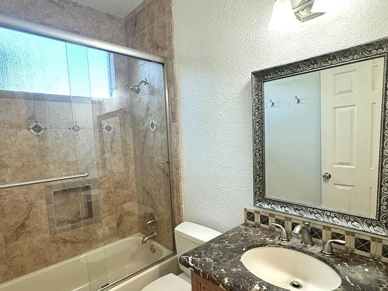 313 W Monte Cristo Ave — Photo 9