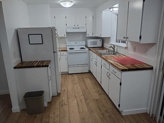 2nd image of 17322 4th Ave S