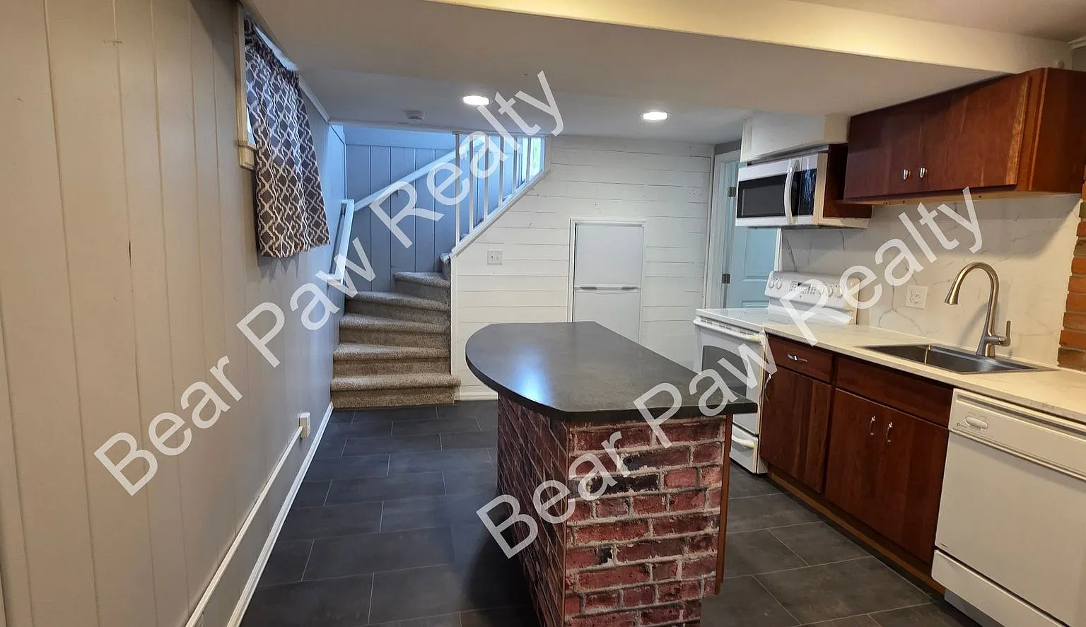 3512 Moore Ave BSMT — Photo 2