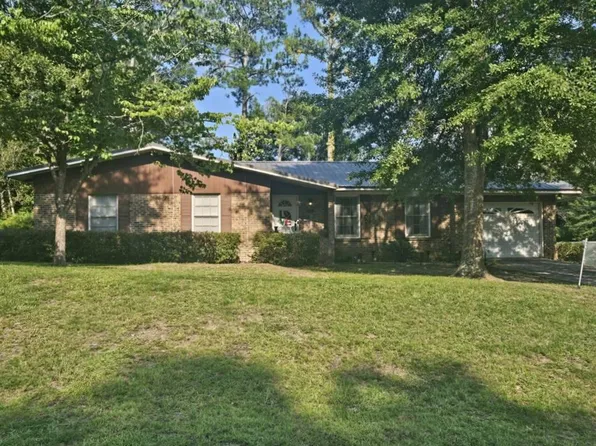 1700 Fairmont St, Dothan, AL 36303