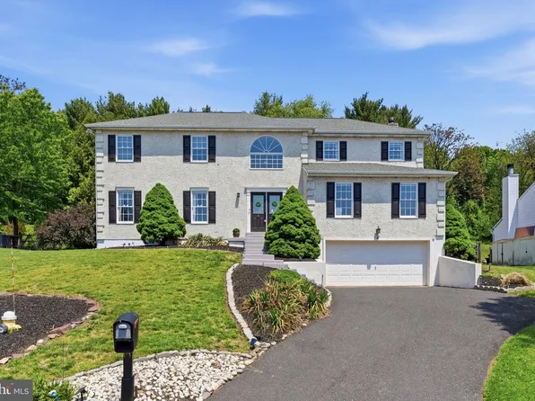 2406 Donna Ln, Pottstown, PA 19464