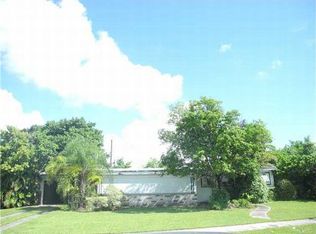 9505 Thanksgiving Dr, Cutler Bay, FL 33157