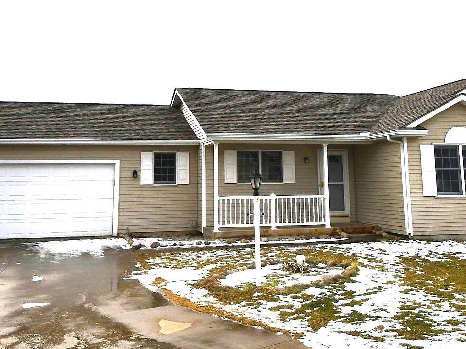 1st image of 20938 W Bend Ct