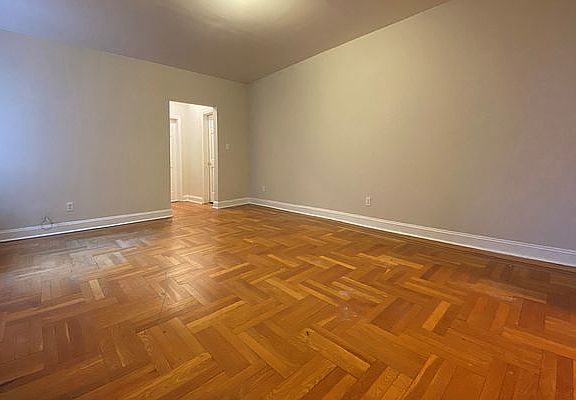 3rd image of 855 Ocean Ave #55E
