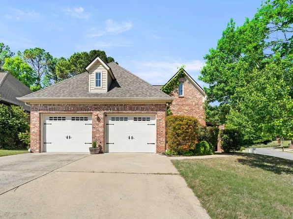 1106 Weybridge Cir, Pelham, AL 35124