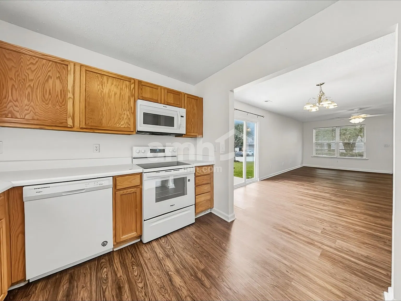 4 bed, 2.0 bath, 1533 sqft, $1,990 — Photo 4