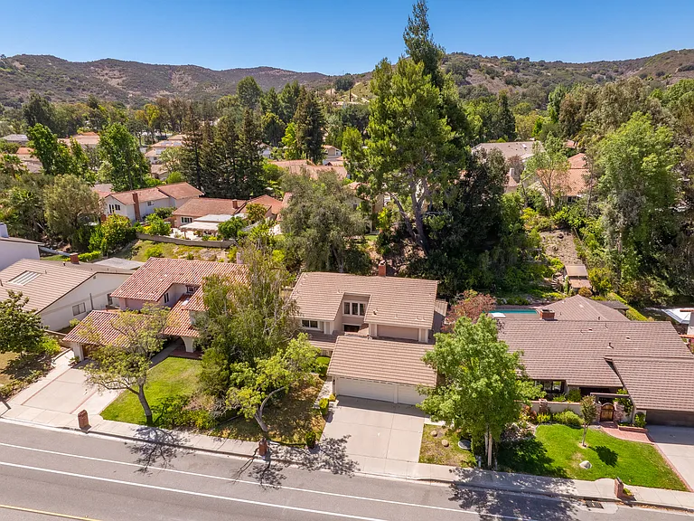 681 Triunfo Canyon Rd — Photo 58