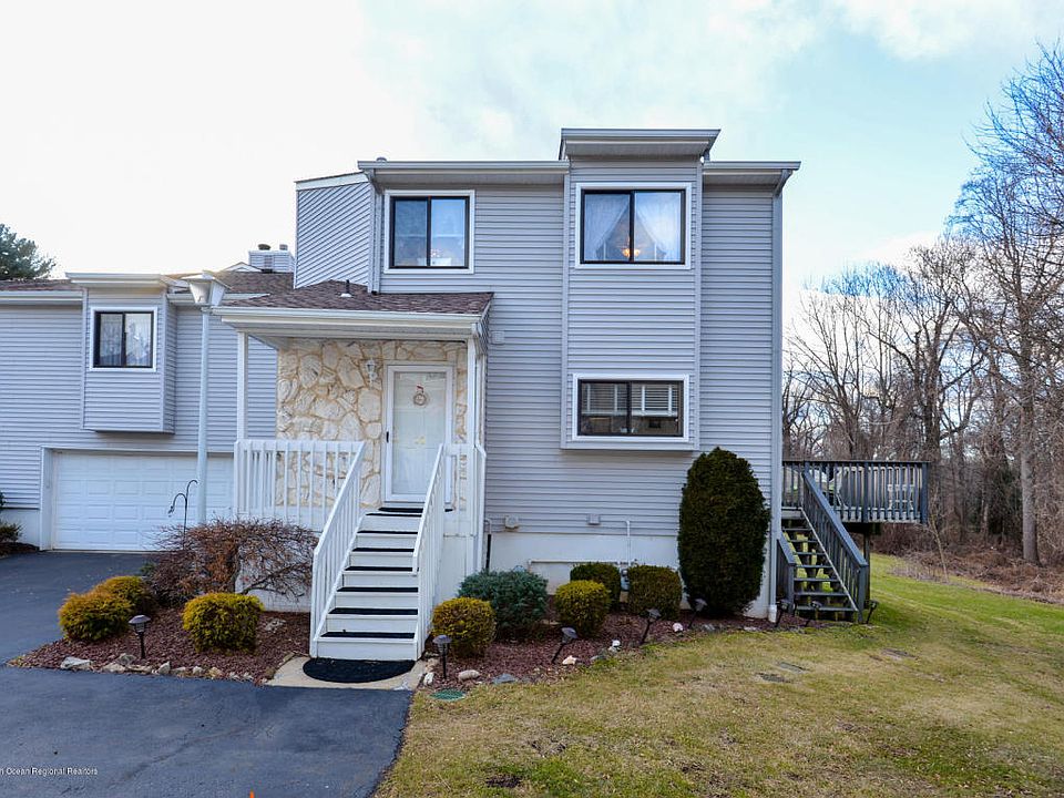 1st image of 22 Pennybrook Ln