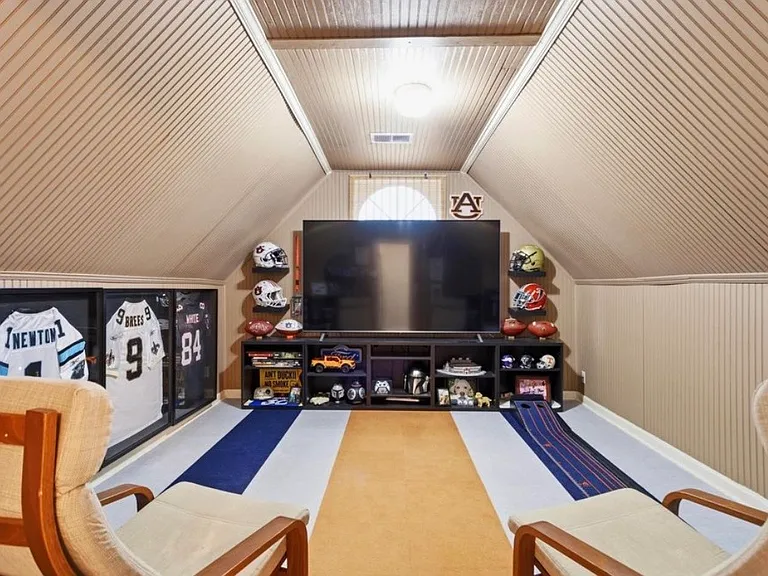 2300 Amberley Woods Trce — Photo 25