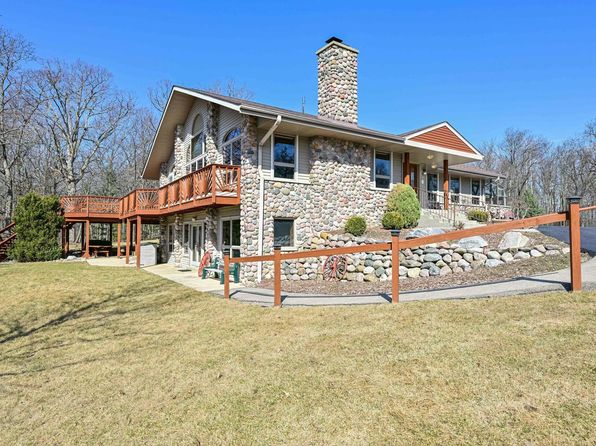 18300 Walden DRIVE, Franksville, WI 53126