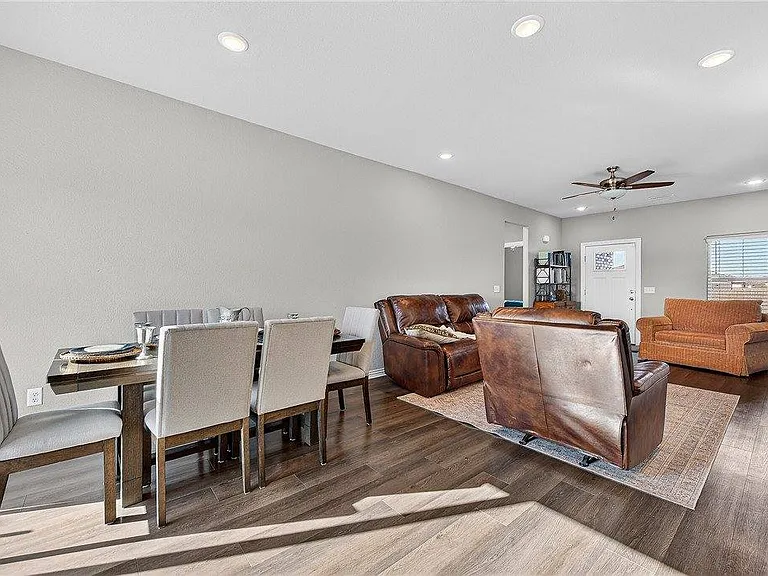 1220 Moonrise St — Photo 6
