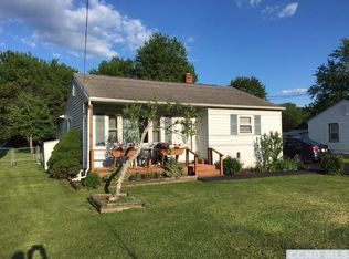 77 Kings Rd, Coxsackie, NY 12051