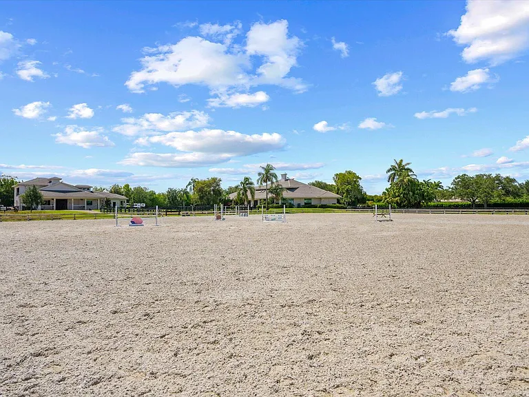 15450 Estancia Ln — Photo 15