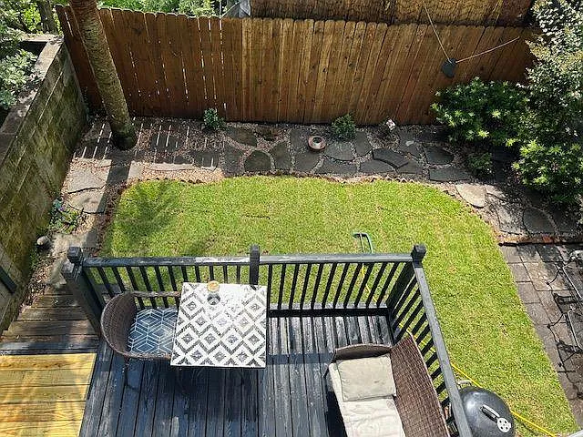 13 Elizabeth St #A — Photo 23