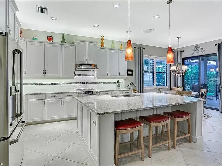 Isla Bella Cir — Photo 13
