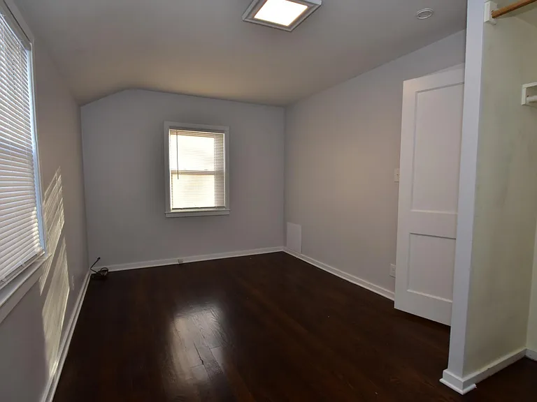 85 Pershing Dr #85 — Photo 10