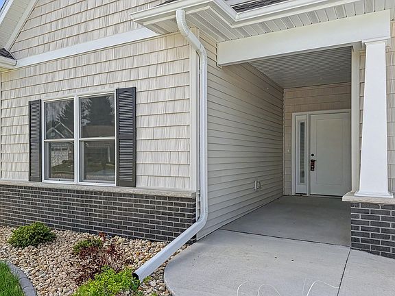 2nd image of 606 Kevin Rd