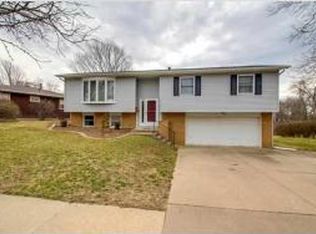 2408 2nd St, Moline, IL 61265