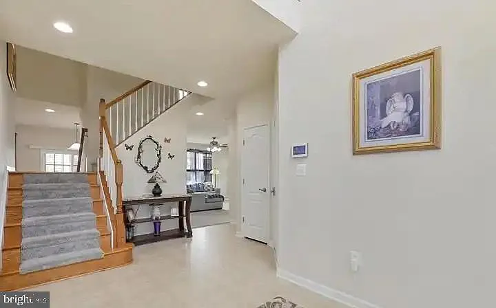 10 Manorwood Dr — Photo 4
