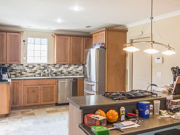 4th image of 7133 Rosemary Ln