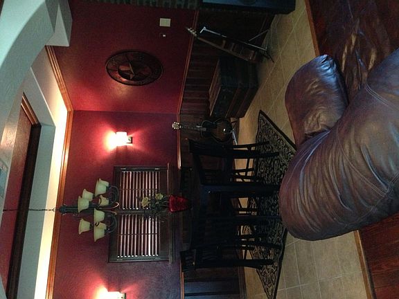 2nd image of 304 Evie Pl