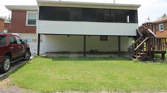 2nd image of 639 Degregory Dr