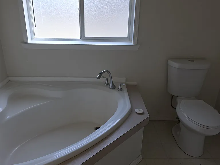 24933 W Broadway Ave — Photo 4