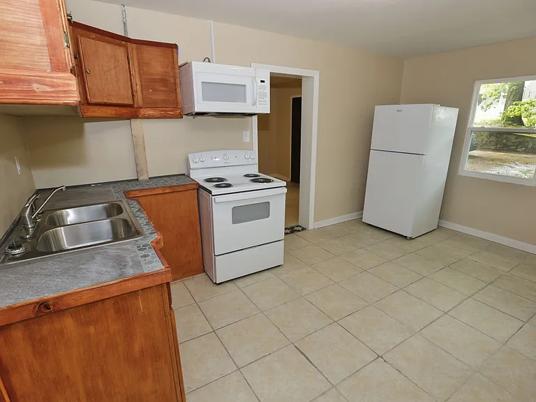 2702 Old Quintard Ave — Photo 5