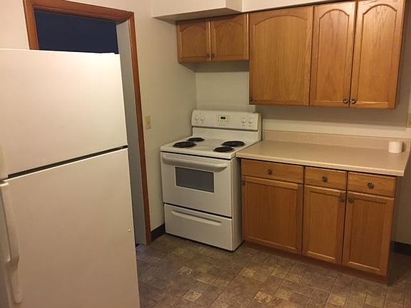 2nd image of 2861 Northwest Blvd