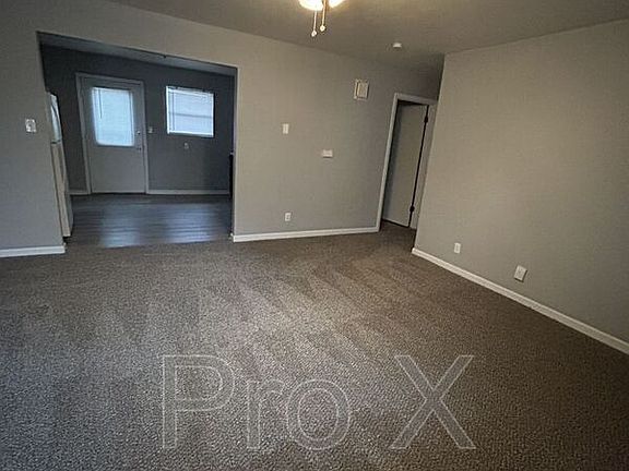 3rd image of 1301 E 9th St APT B