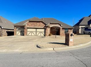 3216 Briargate Rd, Edmond, OK 73034